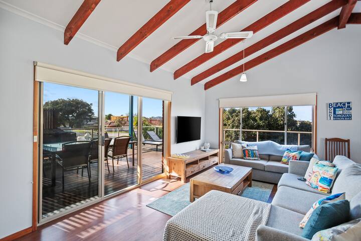 Torquay Family Getaway – Pet & family friendly! gallery image 2