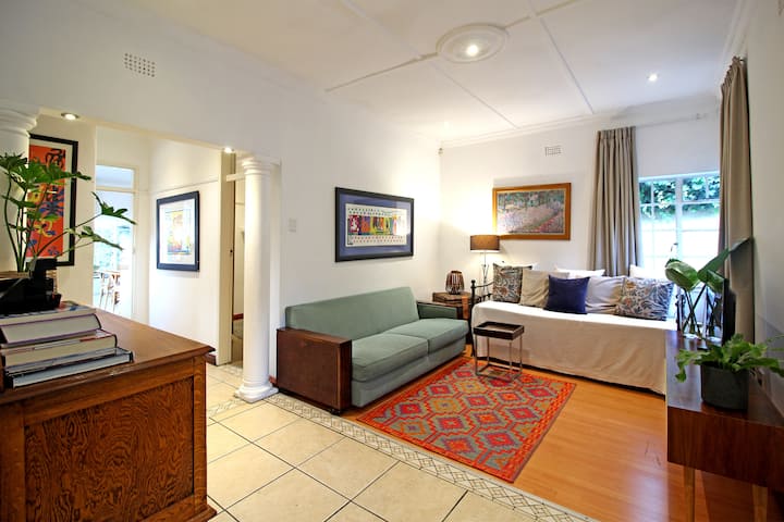 Family Garden Villa Guesthouse Parkhurst - Johannesburg