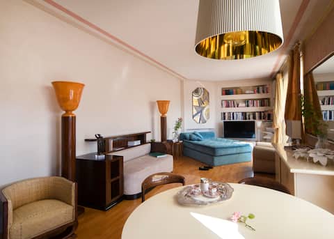 Proprietà Airbnb di successo: Romantic penthouse with terrace near the Arena a Verona