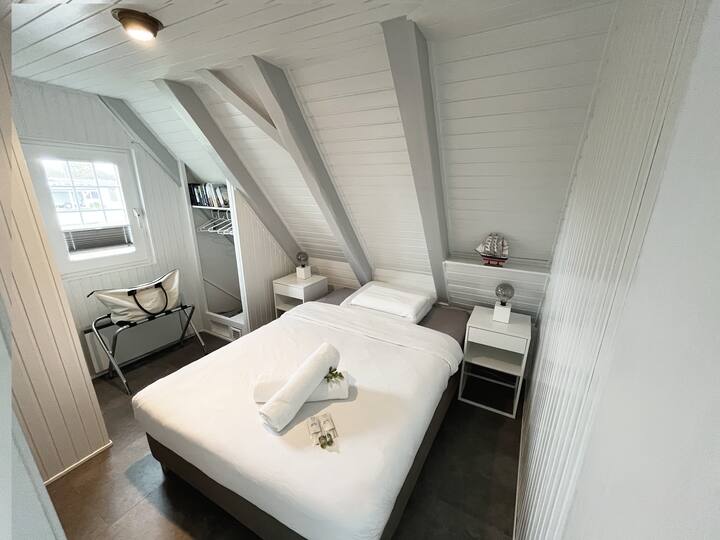 Спална соба 1 кат