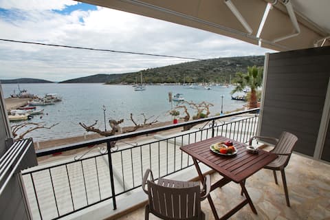 Mermaid Studio 2 ...by the sea view to Vivari gulf