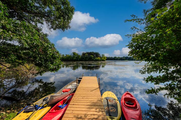 Eagle’s Nest – Lake Home with Hot Tub and Fire Pit gallery image 5