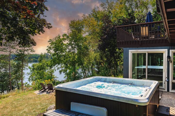 Eagle’s Nest – Lake Home with Hot Tub and Fire Pit gallery image 2