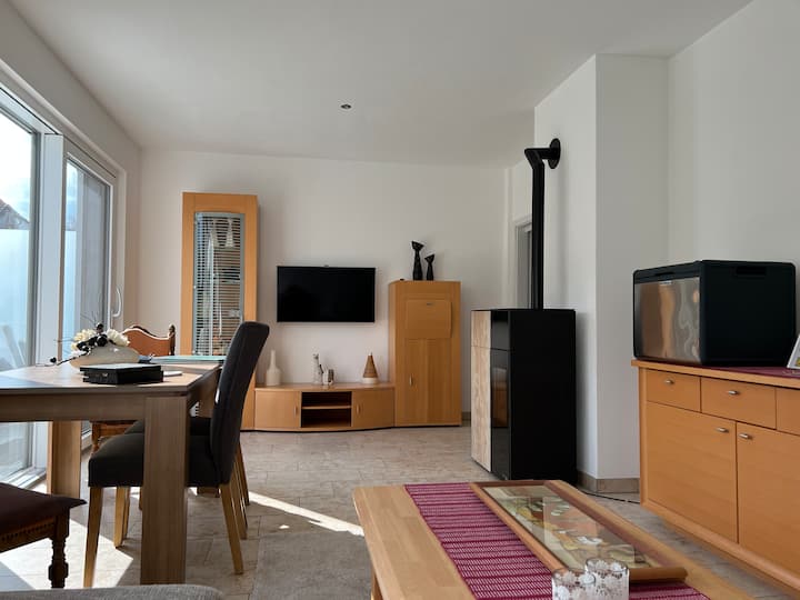 Living room from the seating area. Pictures have not worked out yet, picture will still be exchanged when this has been done.