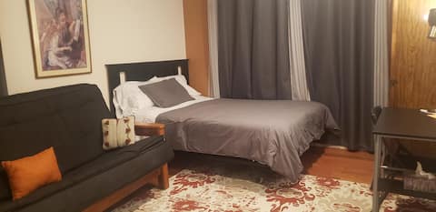 Sierra Del Oro suite & private bathroom: sleeps 4