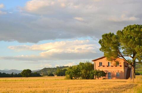 Beautiful apartment in the countryside with garden