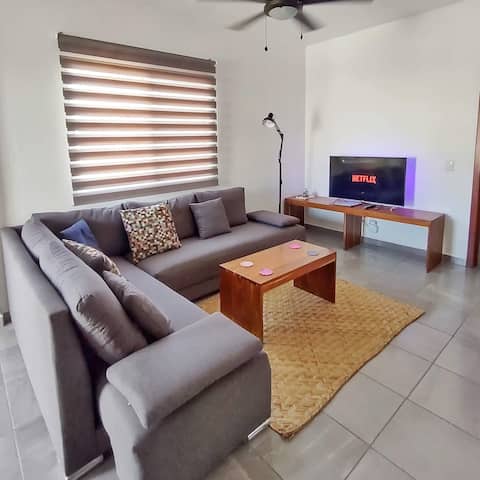 Popular Airbnb listing: Comfortable and clean apartment 500m from the sea, 2 bedrooms. in Mahahual