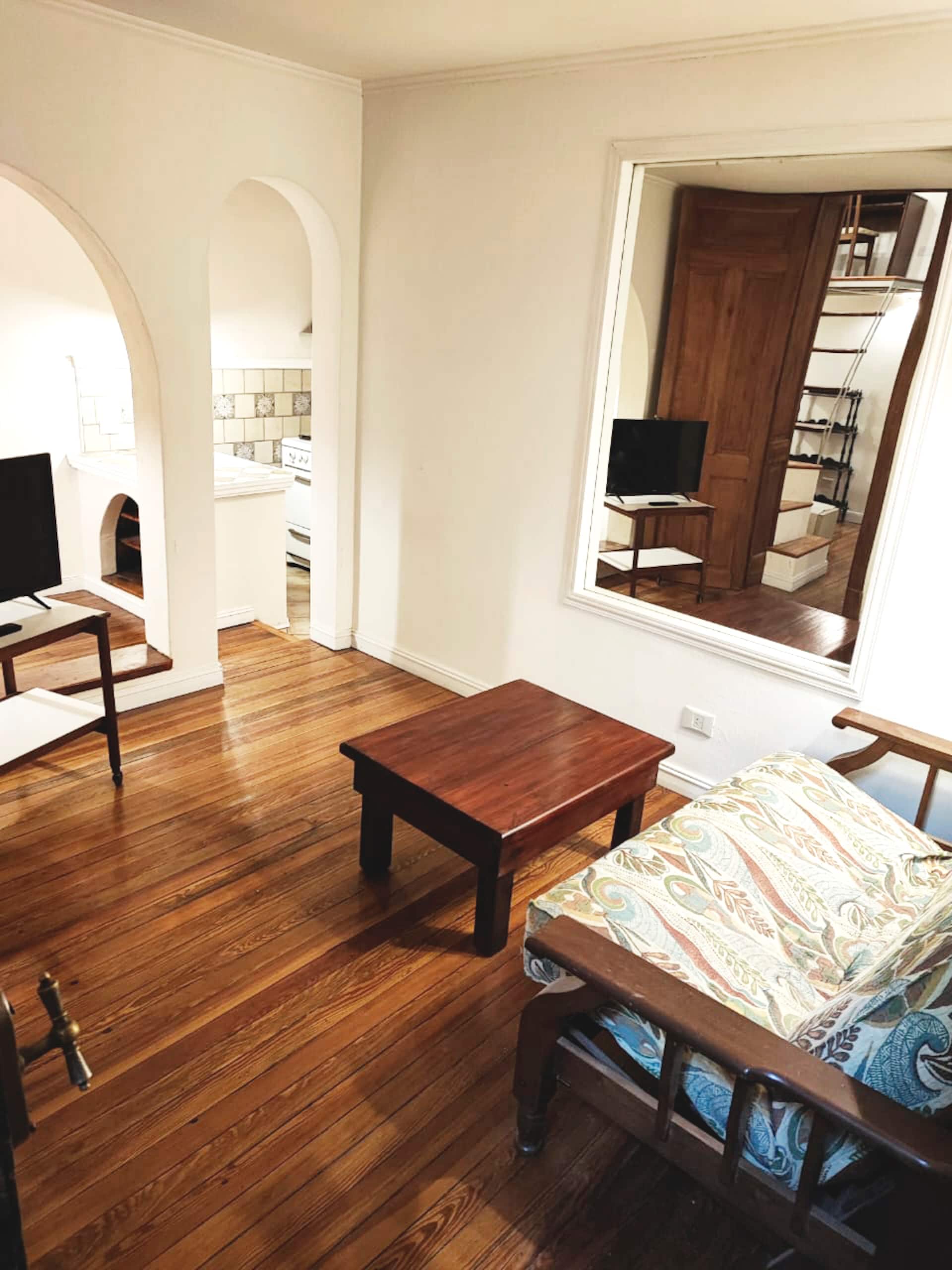 KOHLI-HOUSE SPACE AND CENTRALITY
