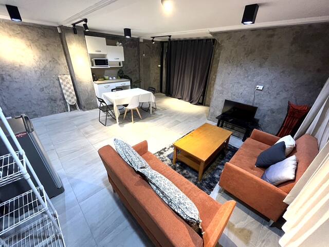 20 Ppl ~ Entire House #10: 8 bed / 7 bath gallery image 4