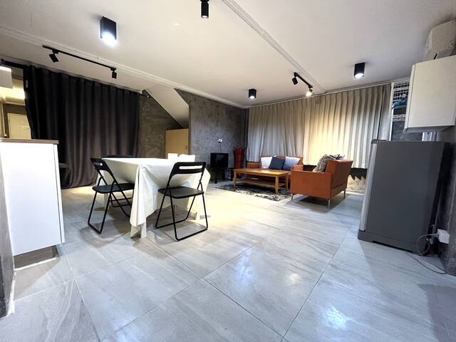 20 Ppl ~ Entire House #10: 8 bed / 7 bath gallery image 5