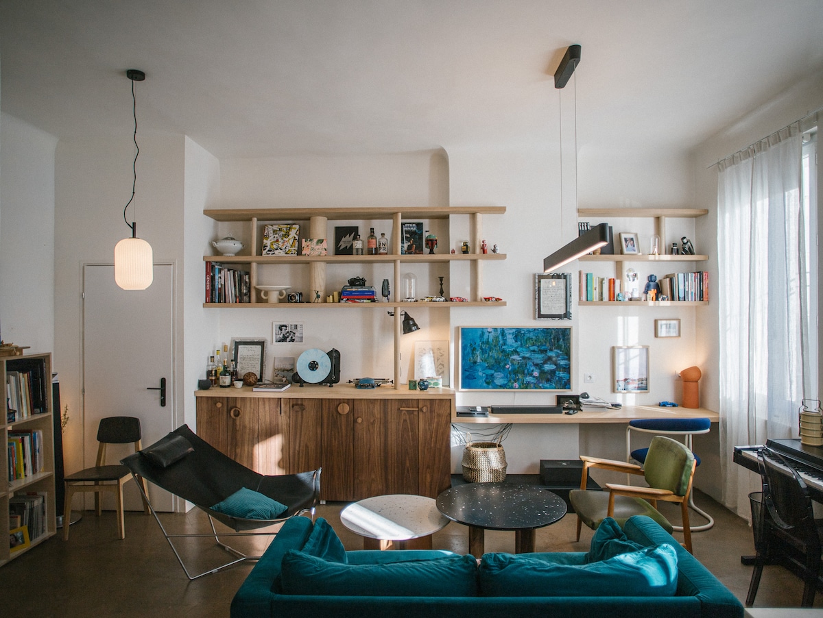 Top Airbnb: Marseille apartment, right on the water a Marseille 7e Arrondissement