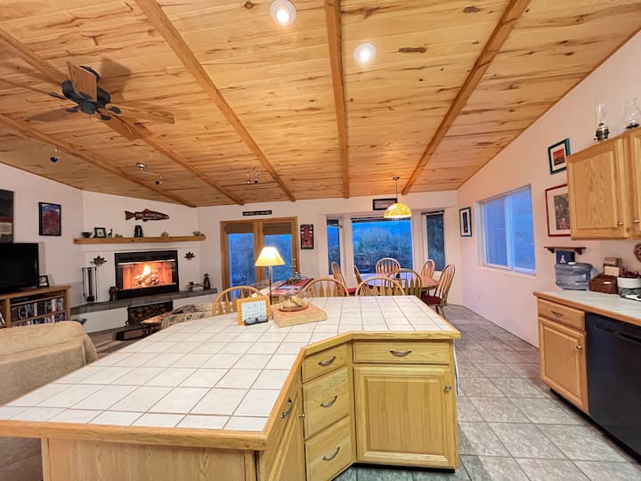 Mountaintop Haven Houses for Rent in Durango, Colorado, United States