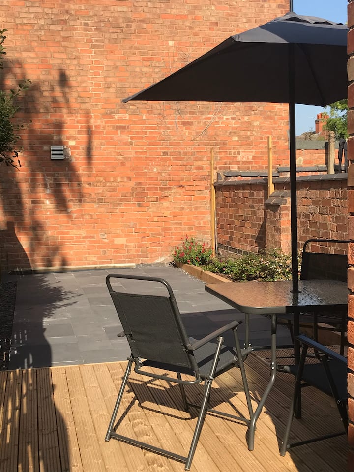 Top 14 Airbnb Vacation Rentals In Leicester, Great Britain Updated