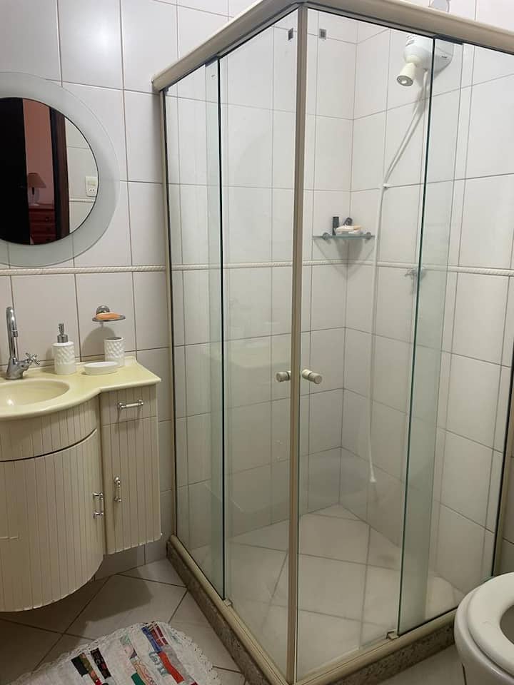 SUITE DE BAÑO 2.