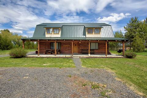 Fun Cabin Retreat Near Tamarack - The Family Cabin