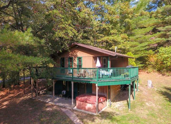 White Tail Cabin in WNF minutes from Hocking Hills Cabins for Rent in