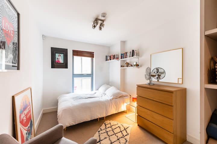 2 - ра спалня