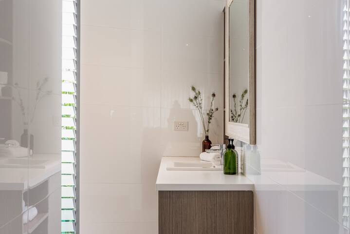 The Urban Beach House – Dunsborough gallery image 5