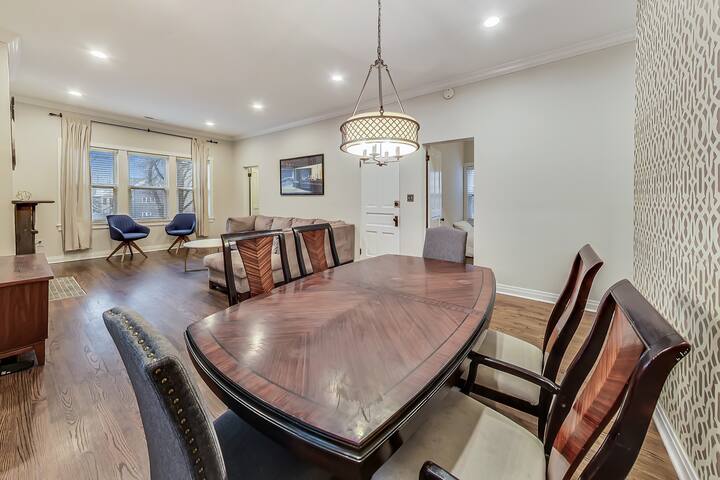 Large Space, Two Levels ,Deck, Parking gallery image 5