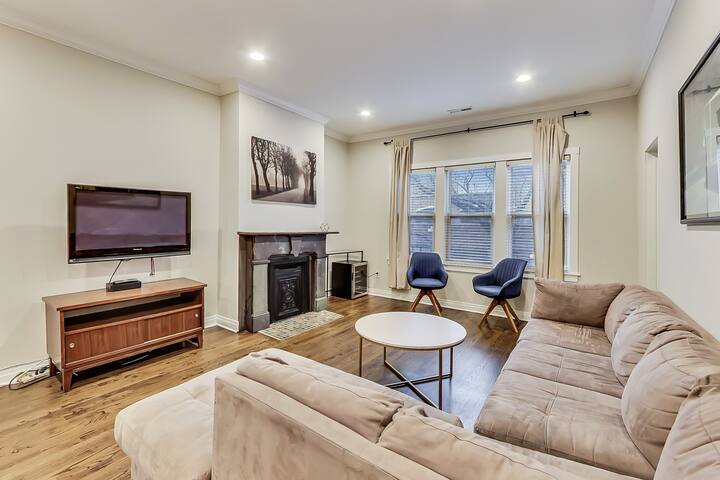 Large Space, Two Levels ,Deck, Parking gallery image 3