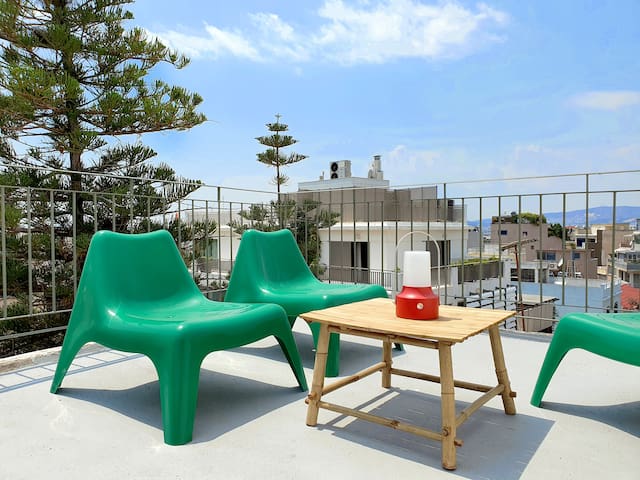 Charming Penthouse ❤ Heart of Athens