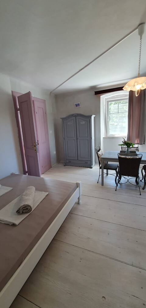 STAINLESS steel center - studio apartment No. 4