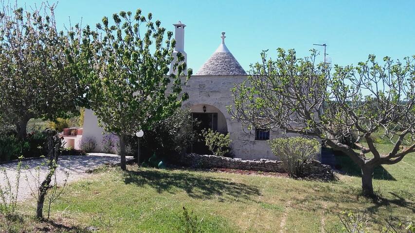 NEW Two bedroom trullo with private swimming pool gallery image 2