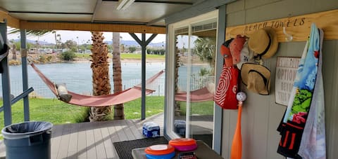 Colorado River Cottage & Dock on Colorado River