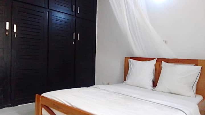 الغرفة الثانية 