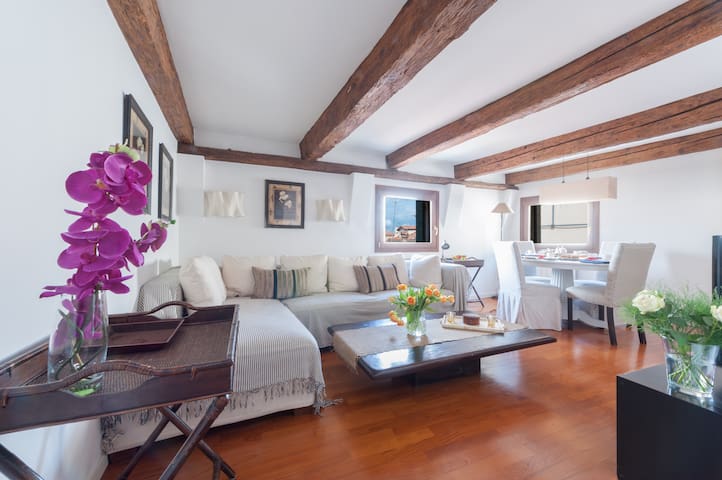 Ca’ Fortuny apartment in San Marco