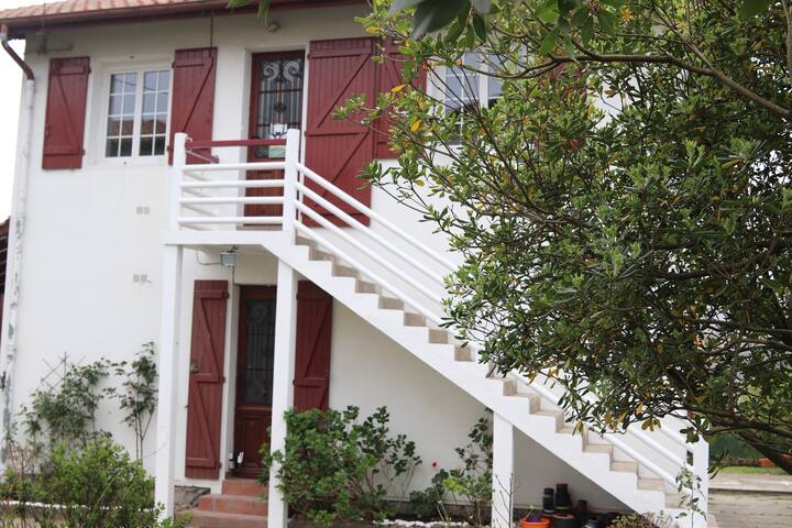 Chez Antonina, Maison 10 min de la gare d’Hendaye gallery image 2