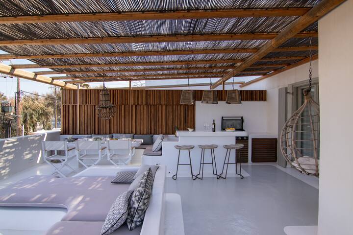 Phos Home by Rocks Estates gallery image 4