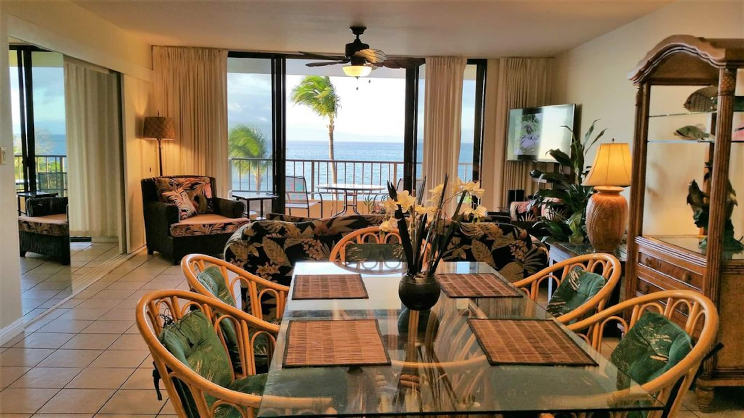 Condo in Lahaina · ★4.87 · 2 bedrooms · 2 beds · 2 baths - Image 2
