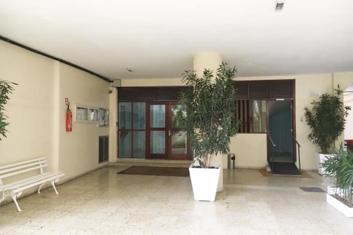 O Melhor Sala E Quarto De Botafogo A 100m Metrô - Rio de Janeiro