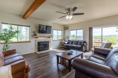 Perfect Country Getaway Sleeps 33 Near Durango/Ski