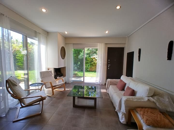 Garden House By The Sea - Griechenland