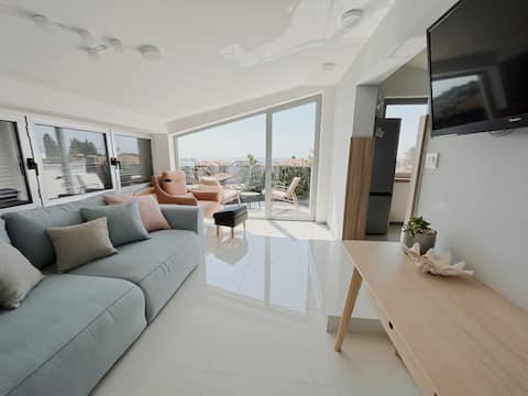 Successful Airbnb property: October in Luxury Sea-View Stay near Sandy Beach in Grad Umag