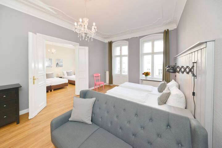 Live authentic gallery image 2