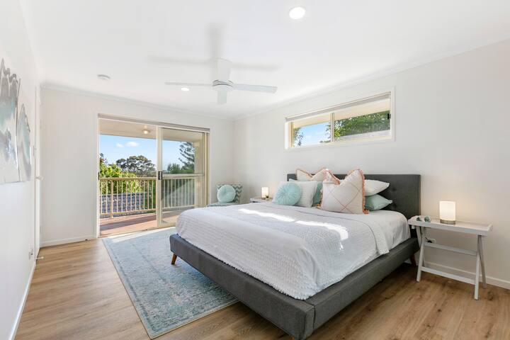 #holidayhousenoosa: perfect for families & friends gallery image 4