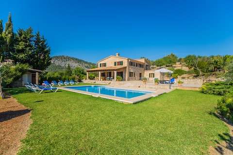 Top Airbnb: Villa El Olivo - Country house in Pollensa in Illes Balears