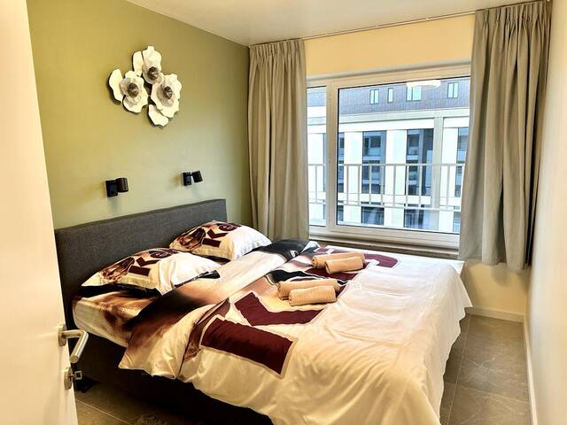 beautiful and spacious family apartment gallery image 3