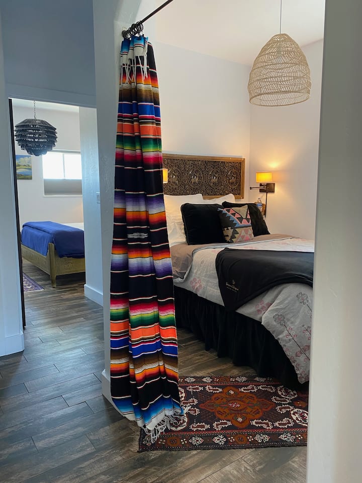 Dhomë gjumi 2 me krevat dopio "queen"