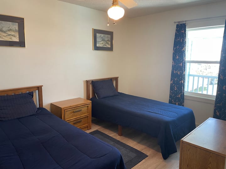 Брачни кревети (широки 125 - 149 см)