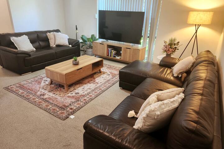 Willow Retreat - 15 Mins To City. Netflix & Wi-fi - Perth