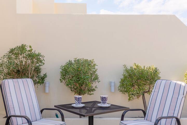 Apollo by Heloni Apartments