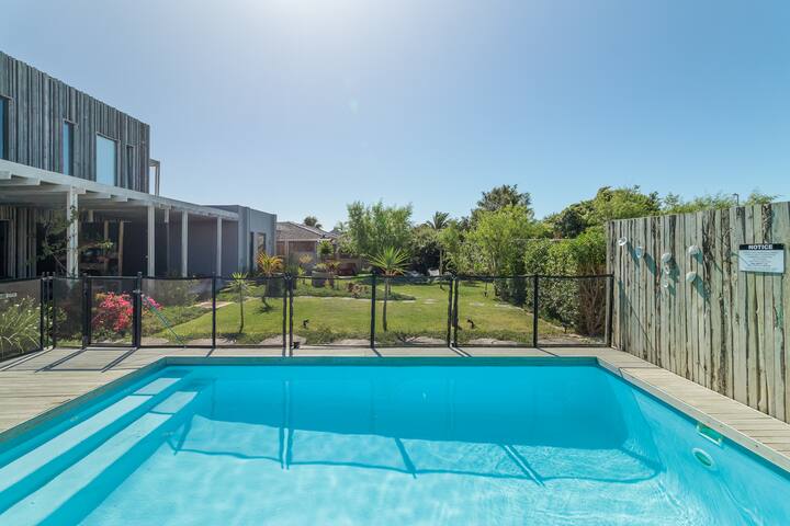 Adam’s Place 4 Friends Apartments Sunrise gallery image 5