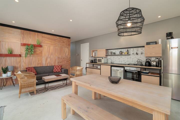 Adam’s Place 4 Friends Apartments Sunrise gallery image 2