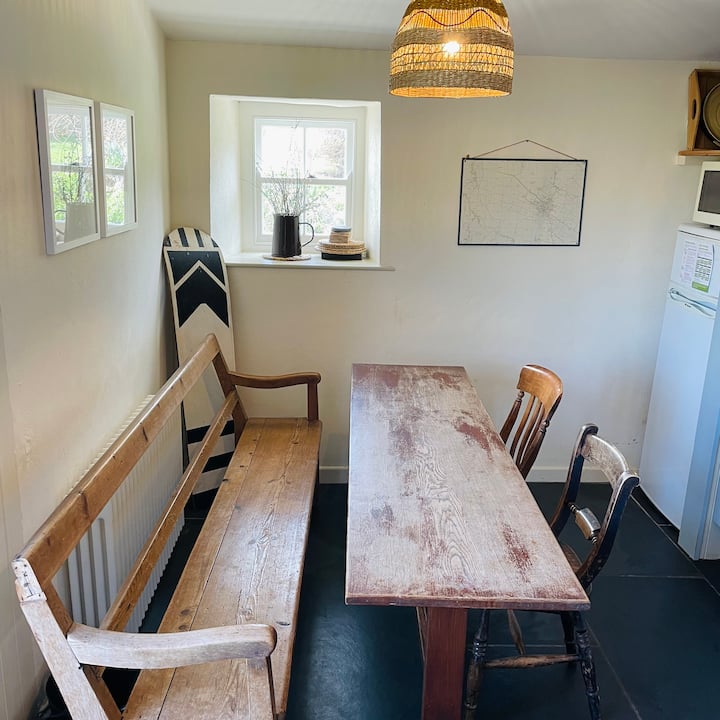 Special Cottage on the coast path Cottages for Rent in Delabole