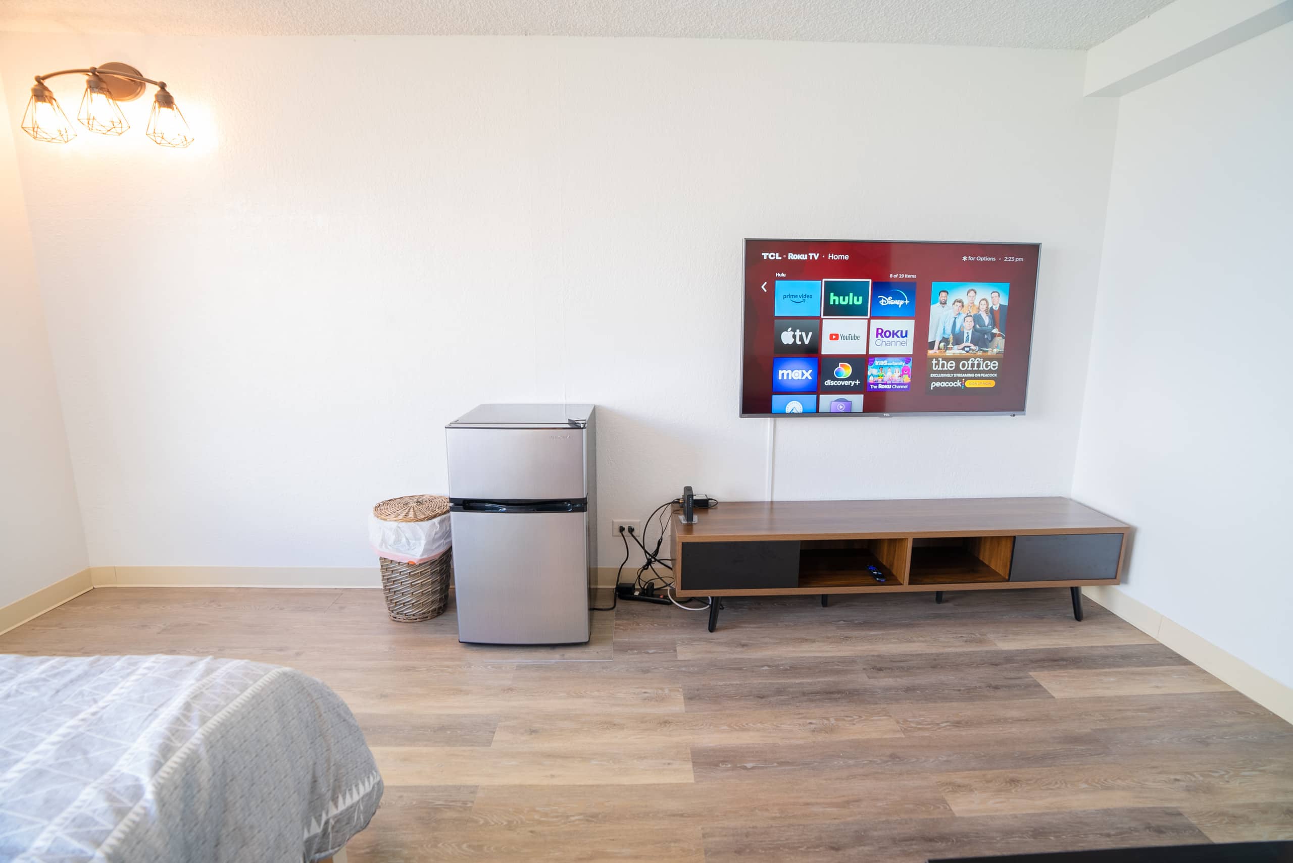 Condo in Honolulu · ★4.6 · Studio · 1 bed · 1 bath - Image 6