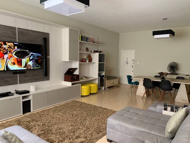 Large and modern – 100m of metro gallery image 2